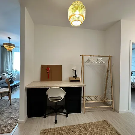 Sady, 5min From Airport And Parking * ブラチスラヴァ