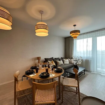 アパート Sady, 5min From Airport And Parking *