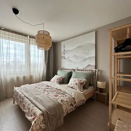 Sady, 5min From Airport And Parking Apartment Bratislava