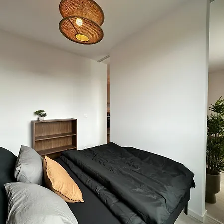 Sady, 5min From Airport And Parking Apartment *