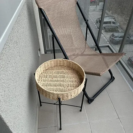 Apartment Sady, 5min From Airport And Parking Bratislava